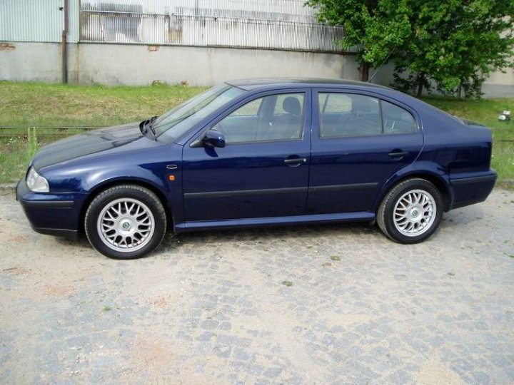 Škoda Octavia 1.6i - 2