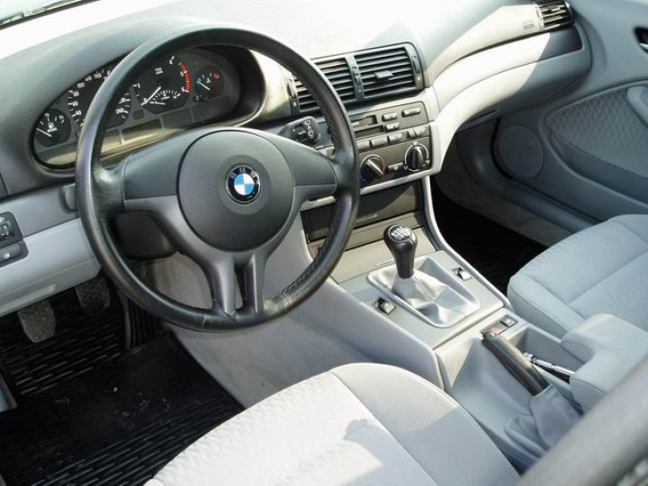 BMW 320 D - 4
