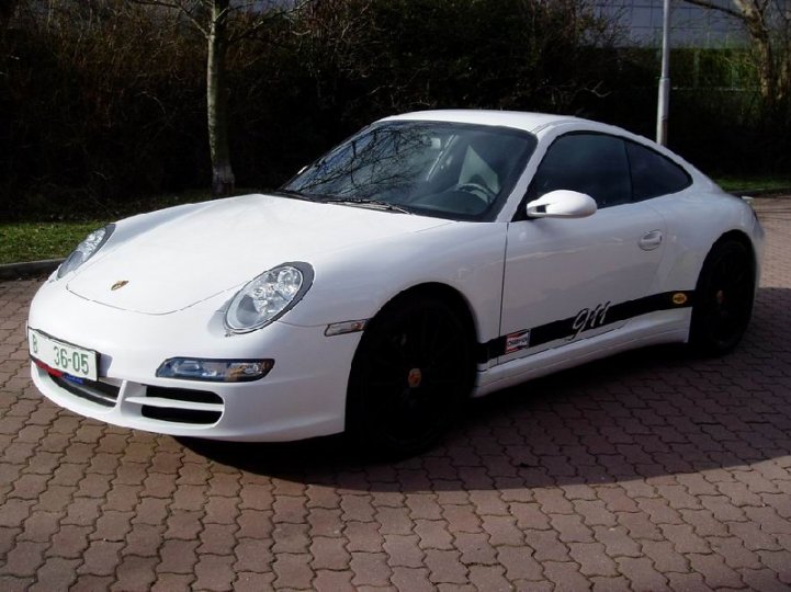 Porsche 911(997) carrera 4 - 1