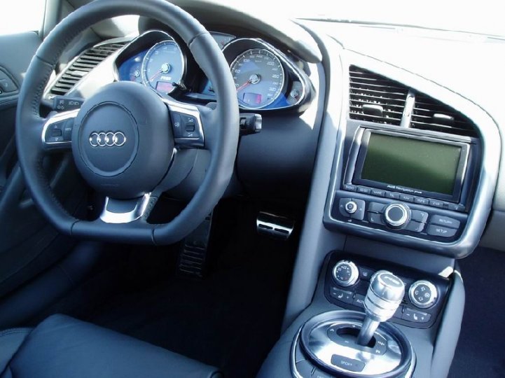 Audi R8- G tronic - 4