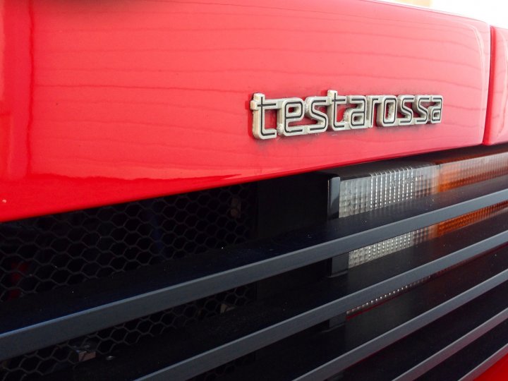 Ferrari Testarossa - 12