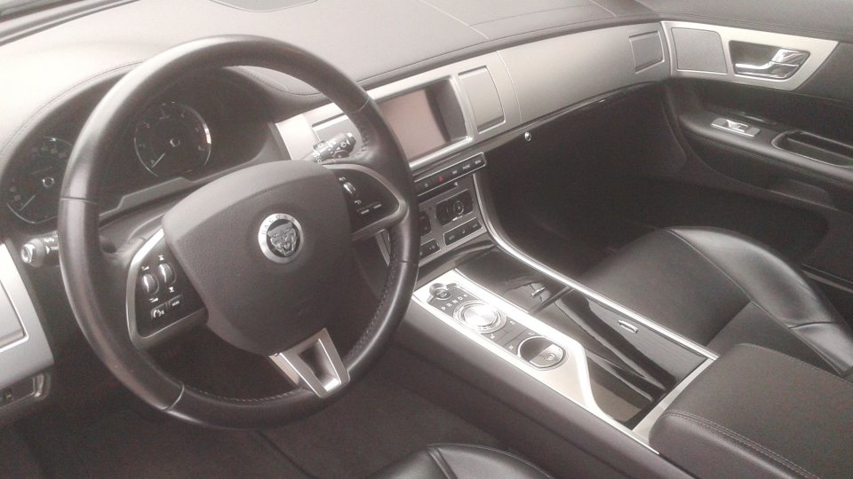 Jaguar XF 3.0V6 diesel Premium Luxury - 4