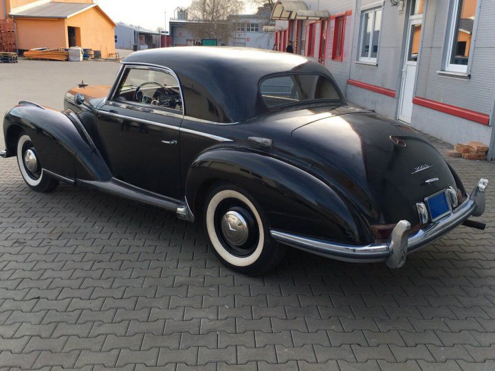Mercedes Benz 300 S coupe - 3