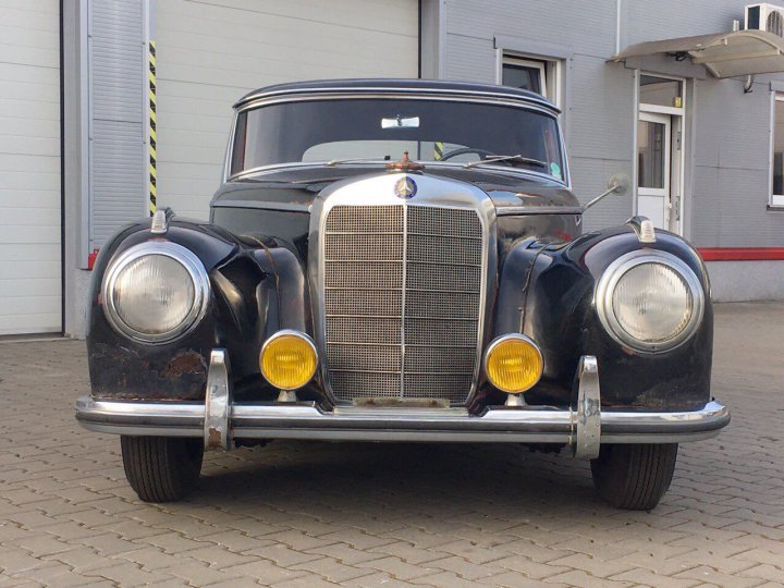 Mercedes Benz 300 S coupe - 2