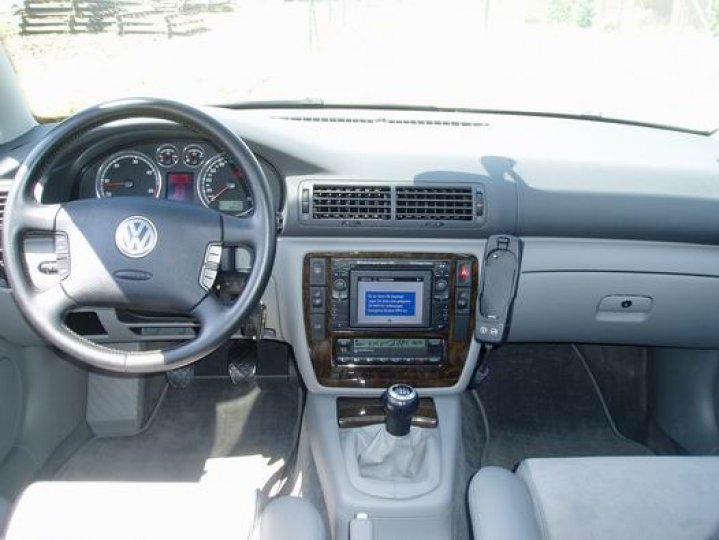 Volkswagen Passat Variant 2.5tdi(132KW) 4-motion - 4