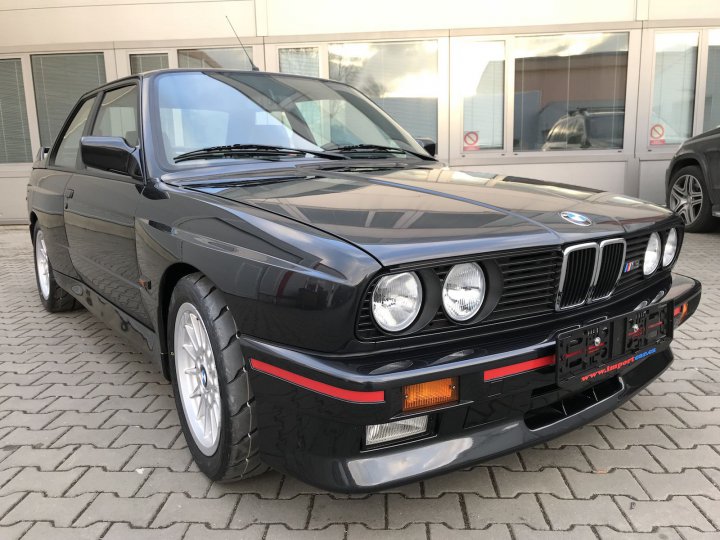 BMW E30 M3 - 3