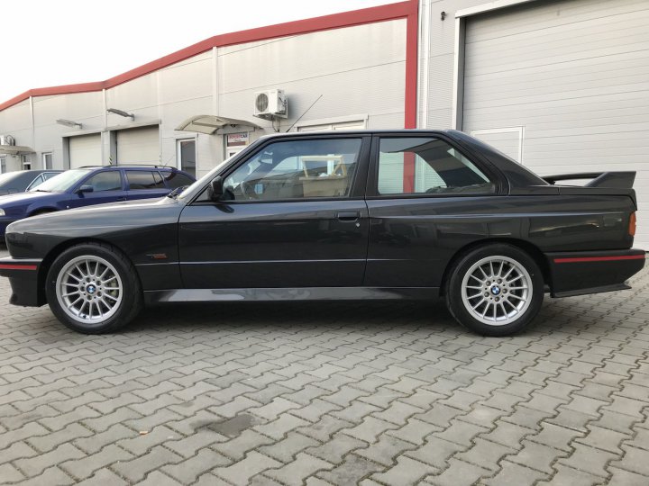 BMW E30 M3 - 11