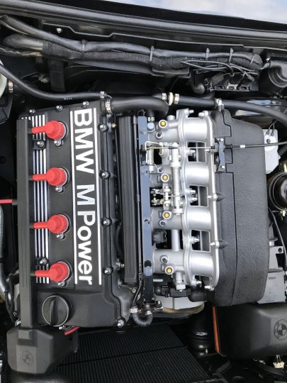 BMW E30 M3 - 24
