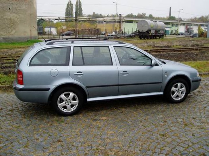 Škoda Octavia Combi 1.9di- 4-4pohon - 2